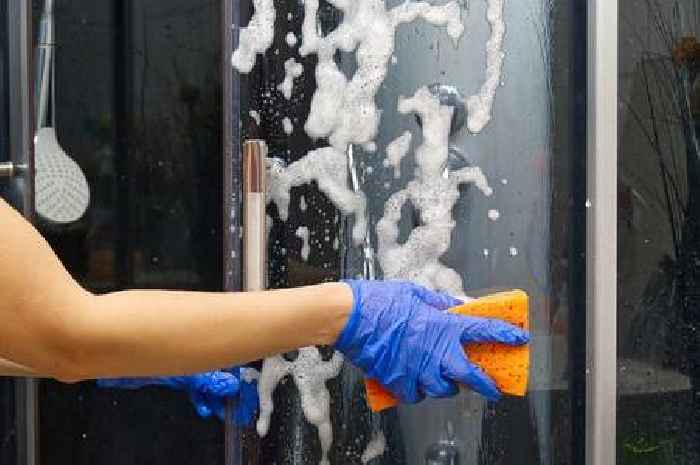 Shower glass will become 'sparkling' by using £1.40 kitchen item to clean it