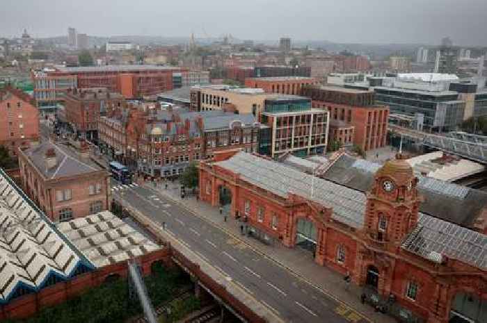 Taxis to park outside main entrance of Nottingham railway station in new trial