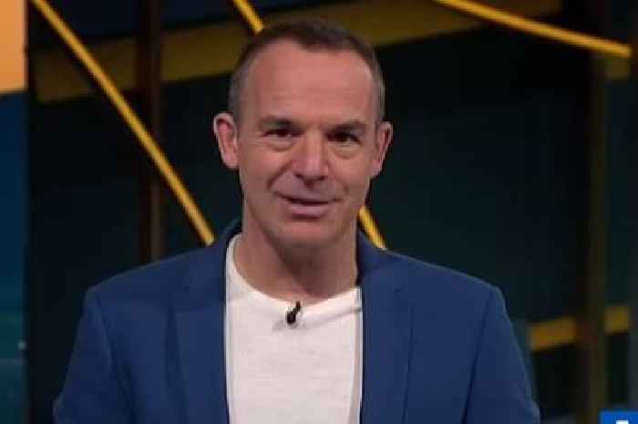 Martin Lewis issues 'beware' warning to anyone making online purchases