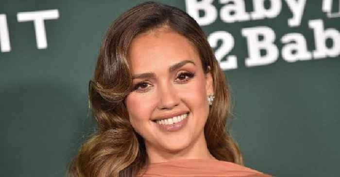 Jessica Alba Stuns as She Ditches Her Wedding Ring at FireAid Concert in First Public Outing Since Cash Warren Split