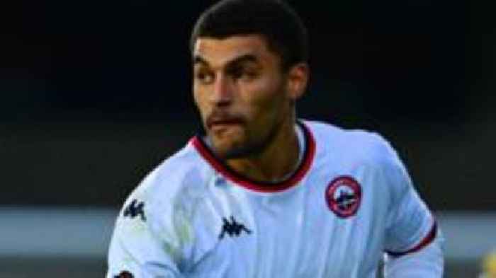 Oxlade-Chamberlain extends Truro City loan deal