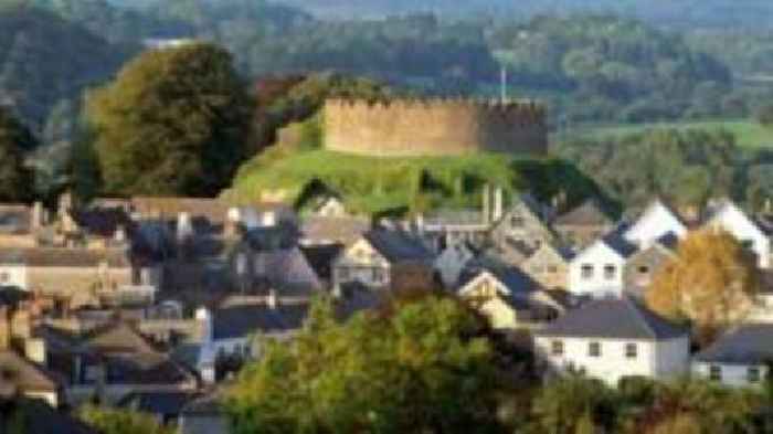 Totnes Castle could close during the winter