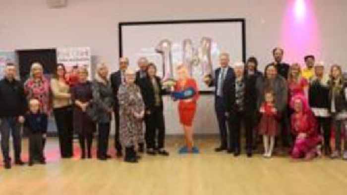 Dolly Parton reading scheme hits million mark