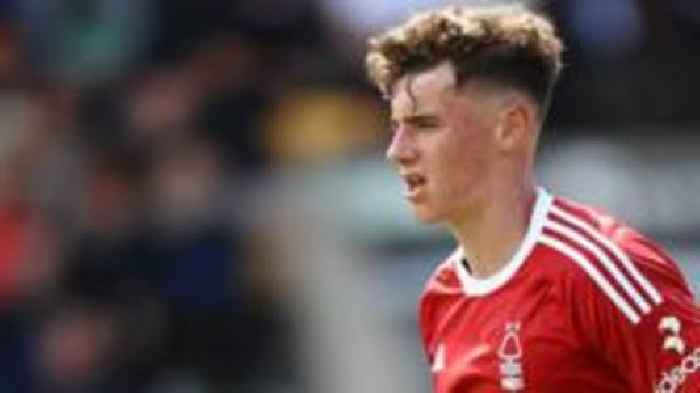 Forest forward Gardner joins Lincoln on loan