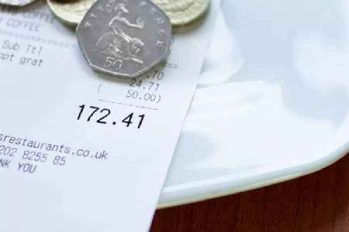 HMRC issues warning to anyone who receives tips at work