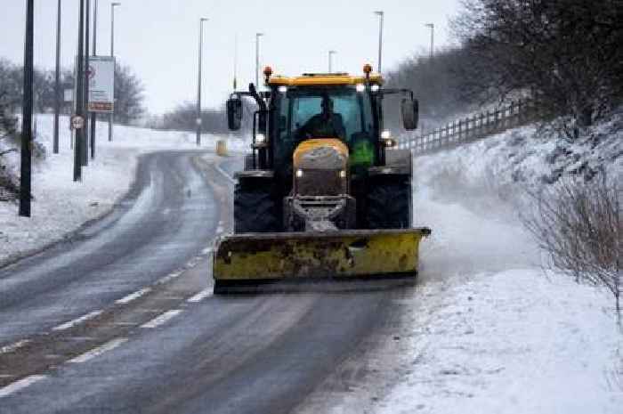 UK faces 'ferocious' snow bomb bringing '22 centimetres' next week