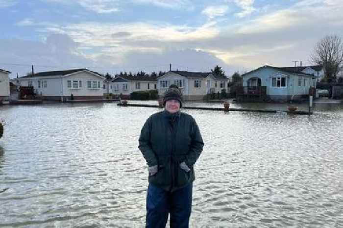 Somerset communities 'effectively left stranded to fight flooding'