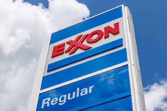 ExxonMobil exceeds profit expectations despite lower oil prices