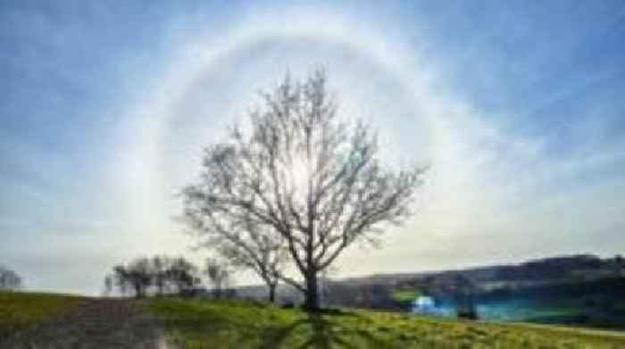 Gloucestershire in pics: Sun halos and rainbows