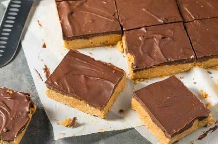 I avoid sugar — my healthy chocolate peanut butter bar tastes better than Snickers