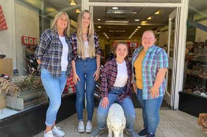 Staffordshire shoe shop shuts for good with parting shot at Rachel Reeves