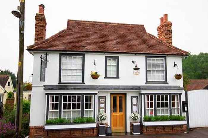 The 'perfect' five-mile walk through the countryside that starts and ends at one of Essex's best pubs