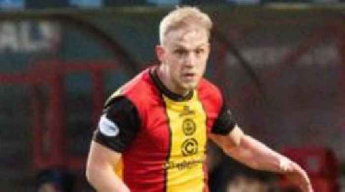 Full-back Milne joins Hearts from Partick Thistle