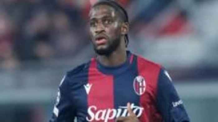 Middlesbrough sign Villa winger Iling-Junior