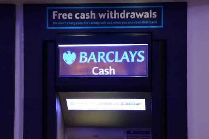 Barclays issues message to customers demanding compensation after outage