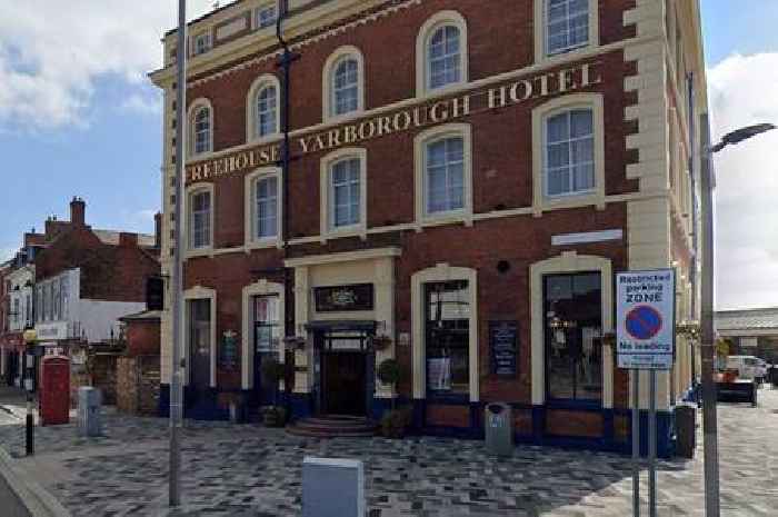 Men 'sprayed with alkaline substance' outside Grimsby pub