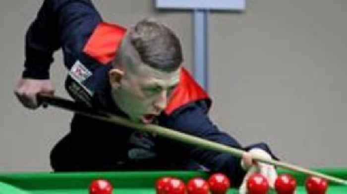 Disabled snooker player 'blown away' by donations