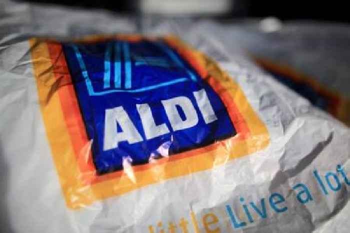 Aldi to create 1,600 new jobs and expand as supermarket rivals cut