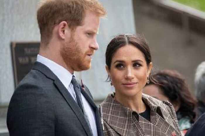 Prince Harry's 'anxious' behaviour around Meghan Markle addressed by body language expert