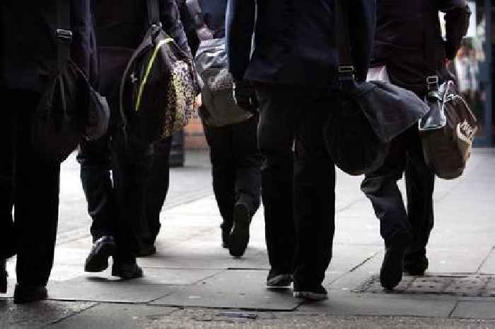 Glasgow teachers vote for strike action over council cuts