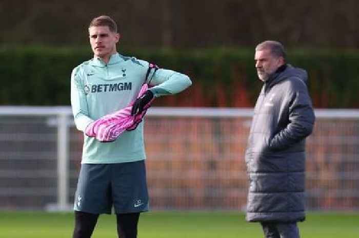 Ange Postecoglou issues Micky van de Ven Tottenham injury update for Liverpool Carabao Cup clash