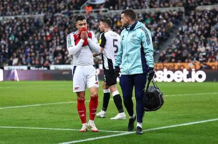 Arsenal dealt Gabriel Martinelli injury blow as Mikel Arteta forced to make Carabao Cup change