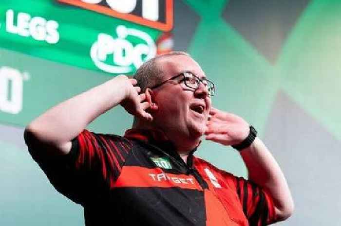 Stephen Bunting's touching reason behind walk-on song after being paid to change