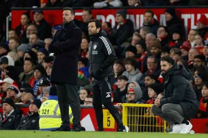 Ruud van Nistelrooy fumes over 'unthinkable' decision in Leicester City's loss to Man United