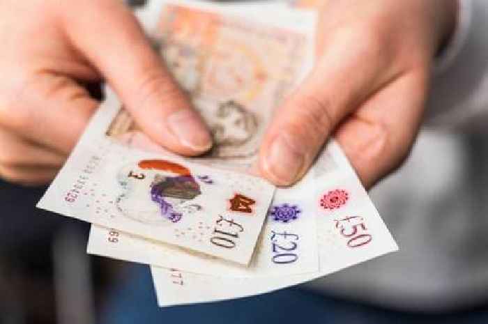 How DWP Universal Credit claimants can get additional payment up to £370