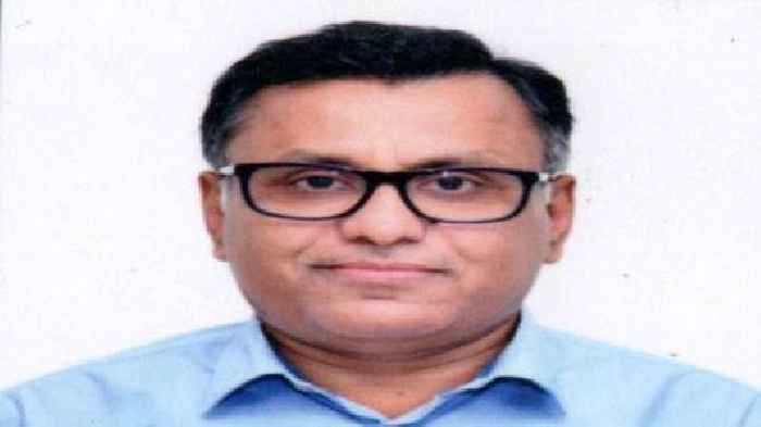 Prateek Goswami takes charge as additional general manager of central railway