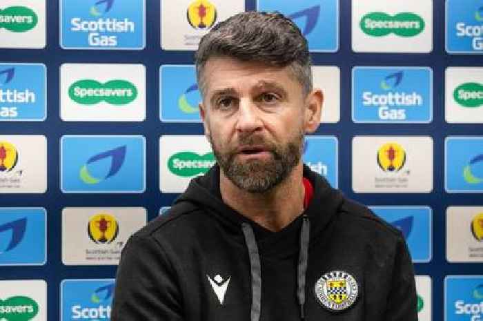 St Mirren boss Stephen Robinson backs referees and VAR officials to be full-time