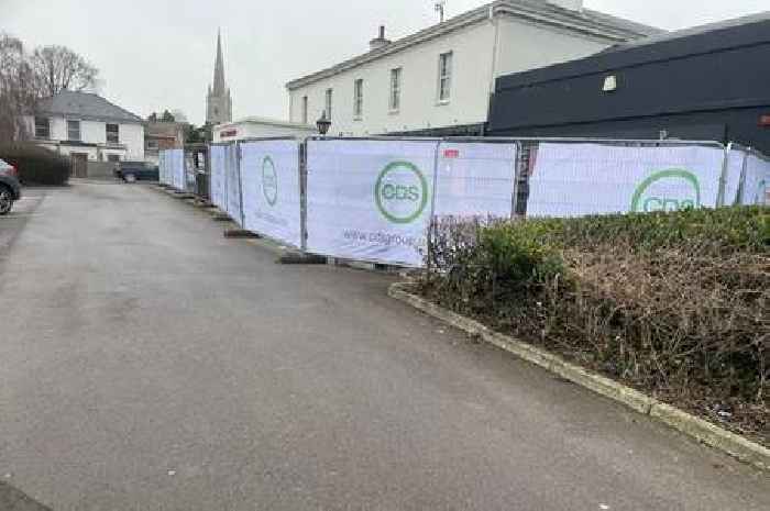 Work starts on new McDonald's replacing old TGI Fridays on busy stretch of A40