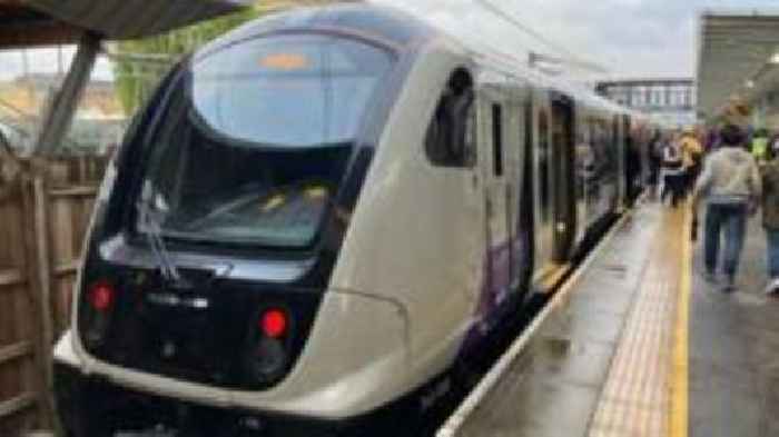 Elizabeth Line train drivers set to strike over pay