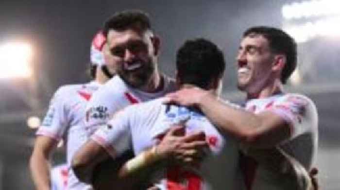 Sailor stars as 15-try St Helens thrash troubled Salford