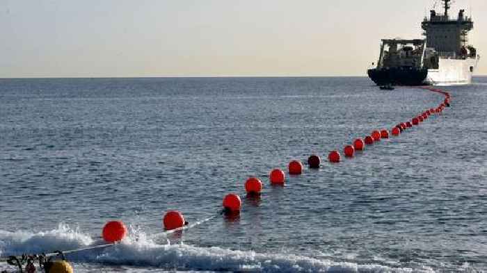 Meta to build world's longest undersea cable