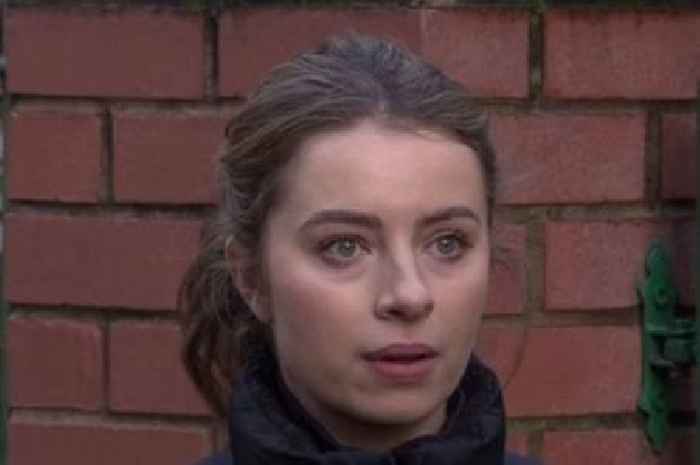 Coronation Street fans 'work out' real father of Daisy's baby and it's neither Daniel or Kit