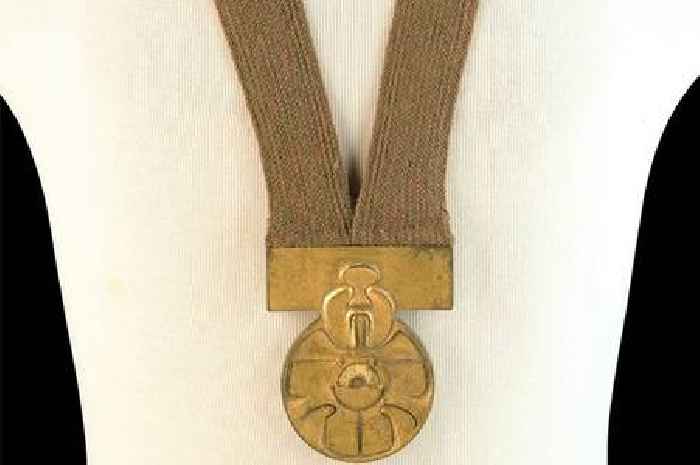 Medal given to Luke Skywalker for destroying Death Star is for sale
