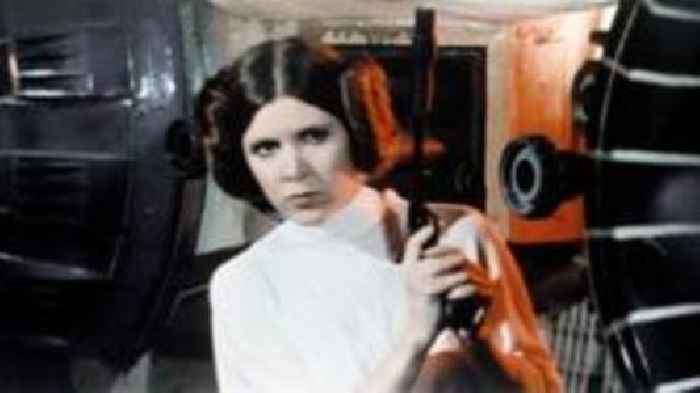 Replica Star Wars blaster pistols to be auctioned