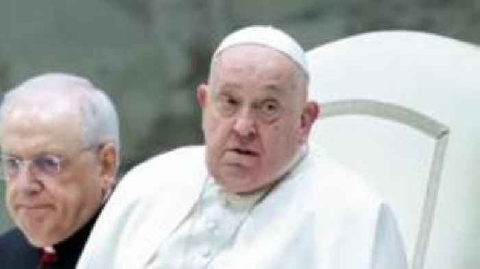 Pope 'remains critical' after 'respiratory crisis'