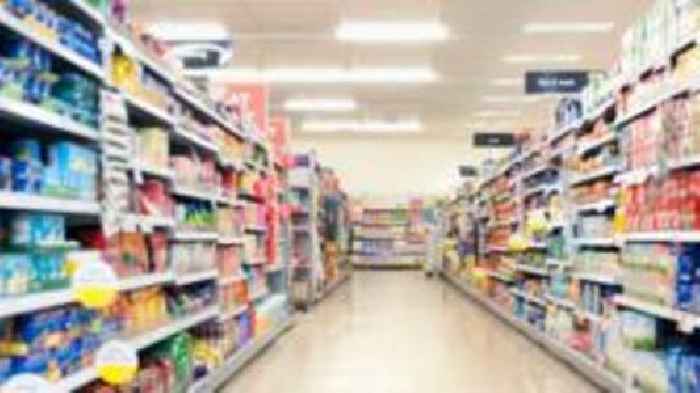 Supermarkets 'still facing sea border problems'