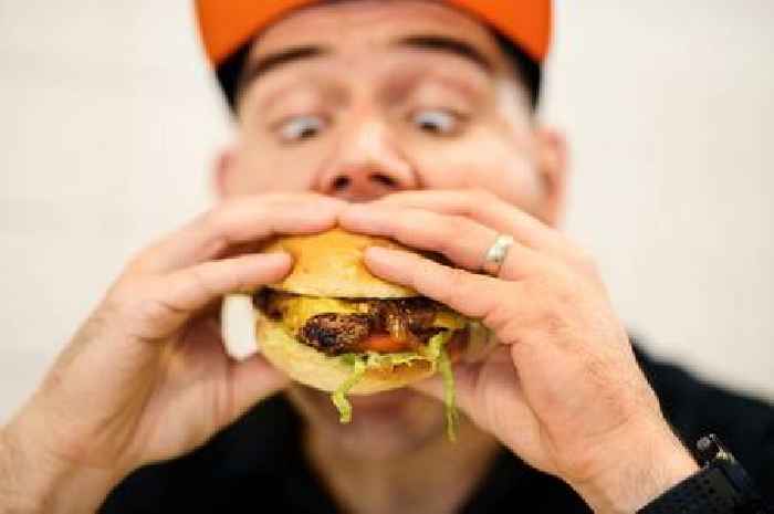 Fat loss coach shares common 'cheat day' mistake people make for weight loss