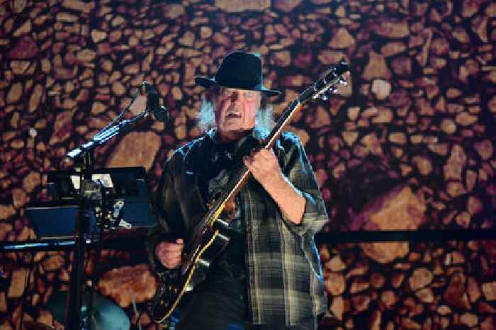 Neil Young Announces 2025 World Tour