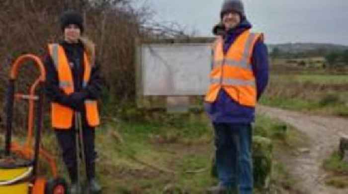 Teenager in bid to clear dog mess from beaches