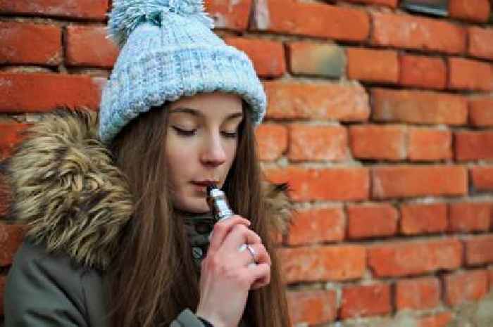 World's first study shows side-effects of vaping - Have your say!