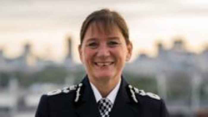 Met's most senior female officer to retire