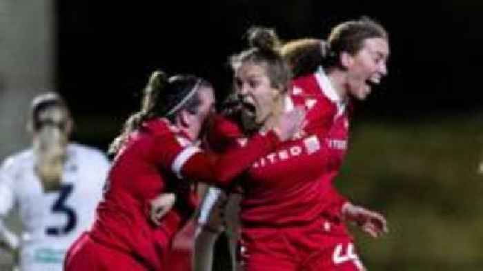 Late winner sees Wrexham pip Swansea to top four finish