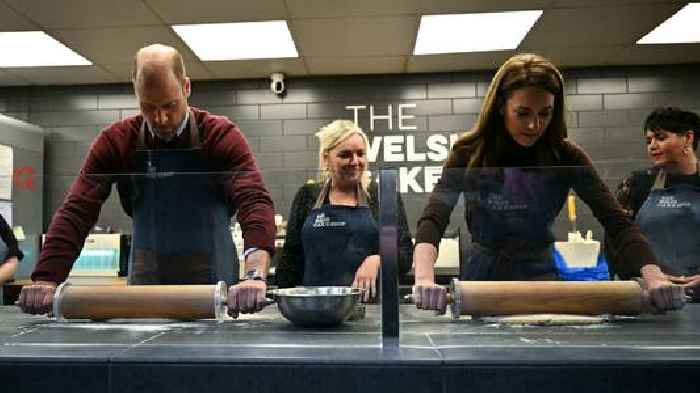 William and Kate praised for 'bangin' cakes as they meet flood-hit community