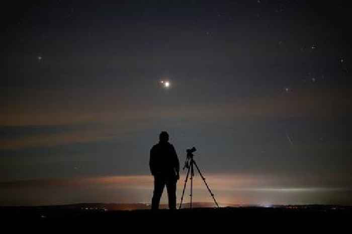 Stunning photo captures all eight planets 'for first time' in rare alignment that won't happen again until 2040