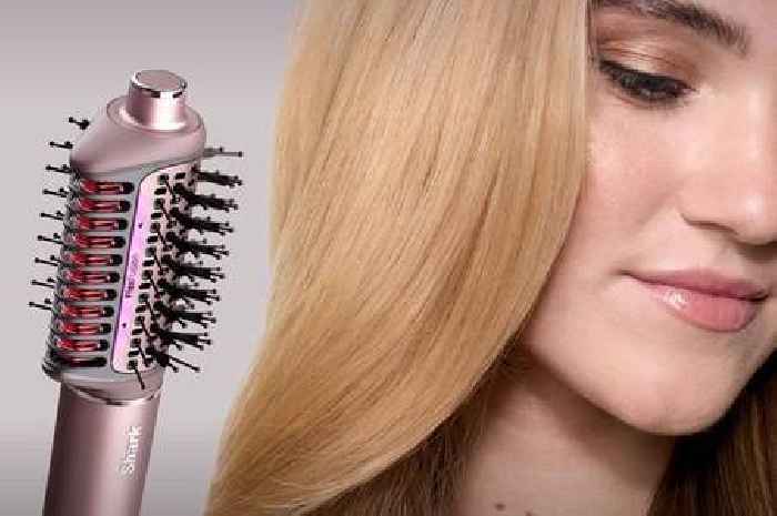 Amazon cuts almost £90 off Shark FlexFusion Multi Hot Air Styler