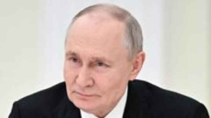 Steve Rosenberg: Vladimir Putin can afford to sit back and watch events unfold